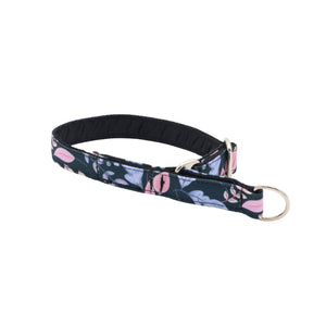Distinguish me dog collar Twilight Leaves