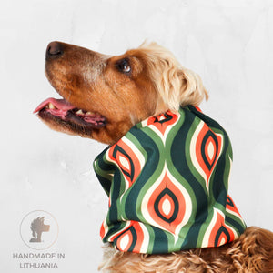 Waterproof dog snood in retro print – ear cover for English Setter, Beagle, and long-eared dogs