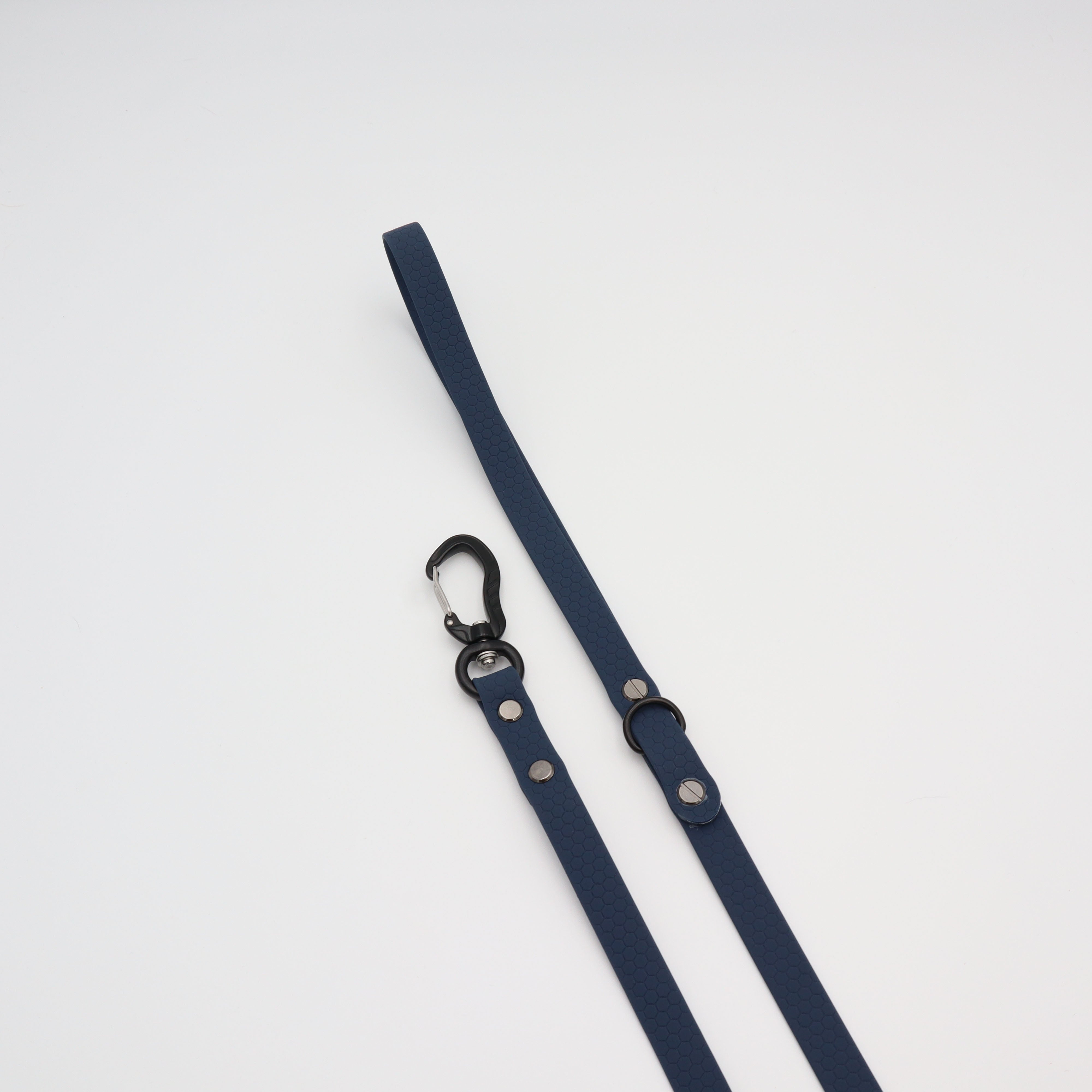 navy blue dog leash by Distinguish me