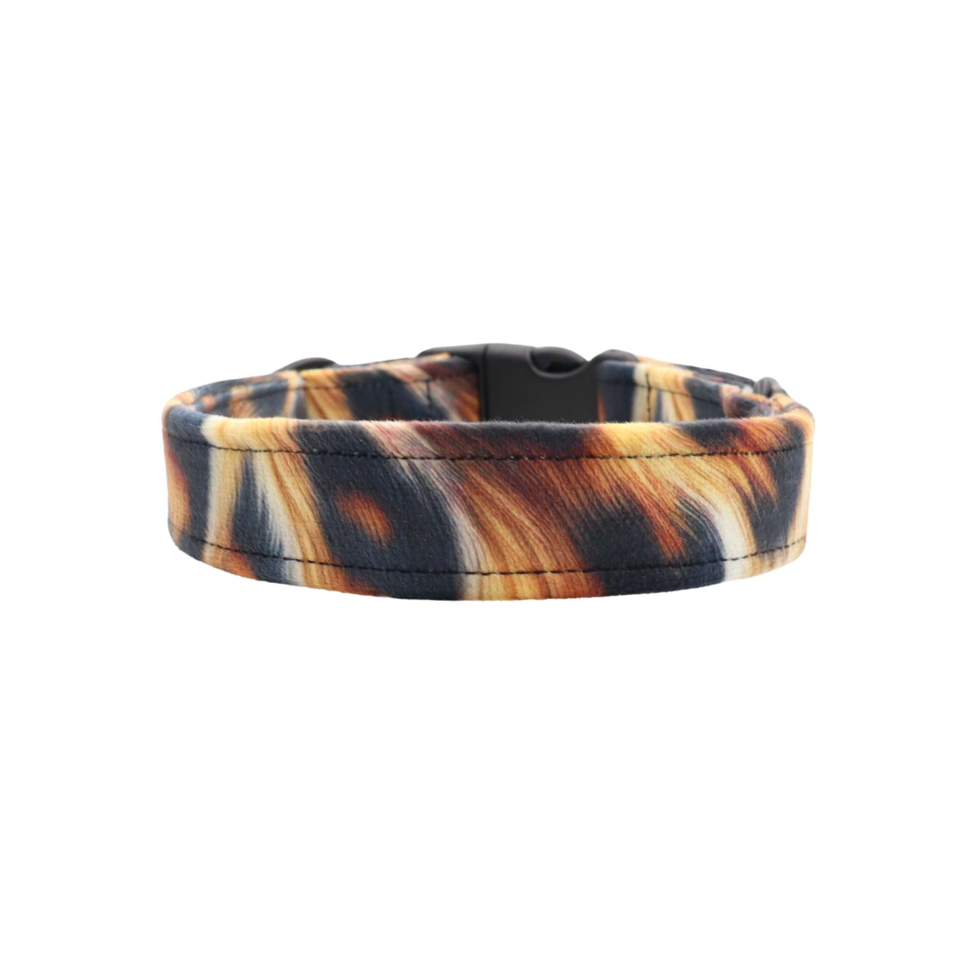 Veliūrinis šuns antkaklis „Wild“ – rankų darbo gaminys iš Distinguish Me kolekcijos