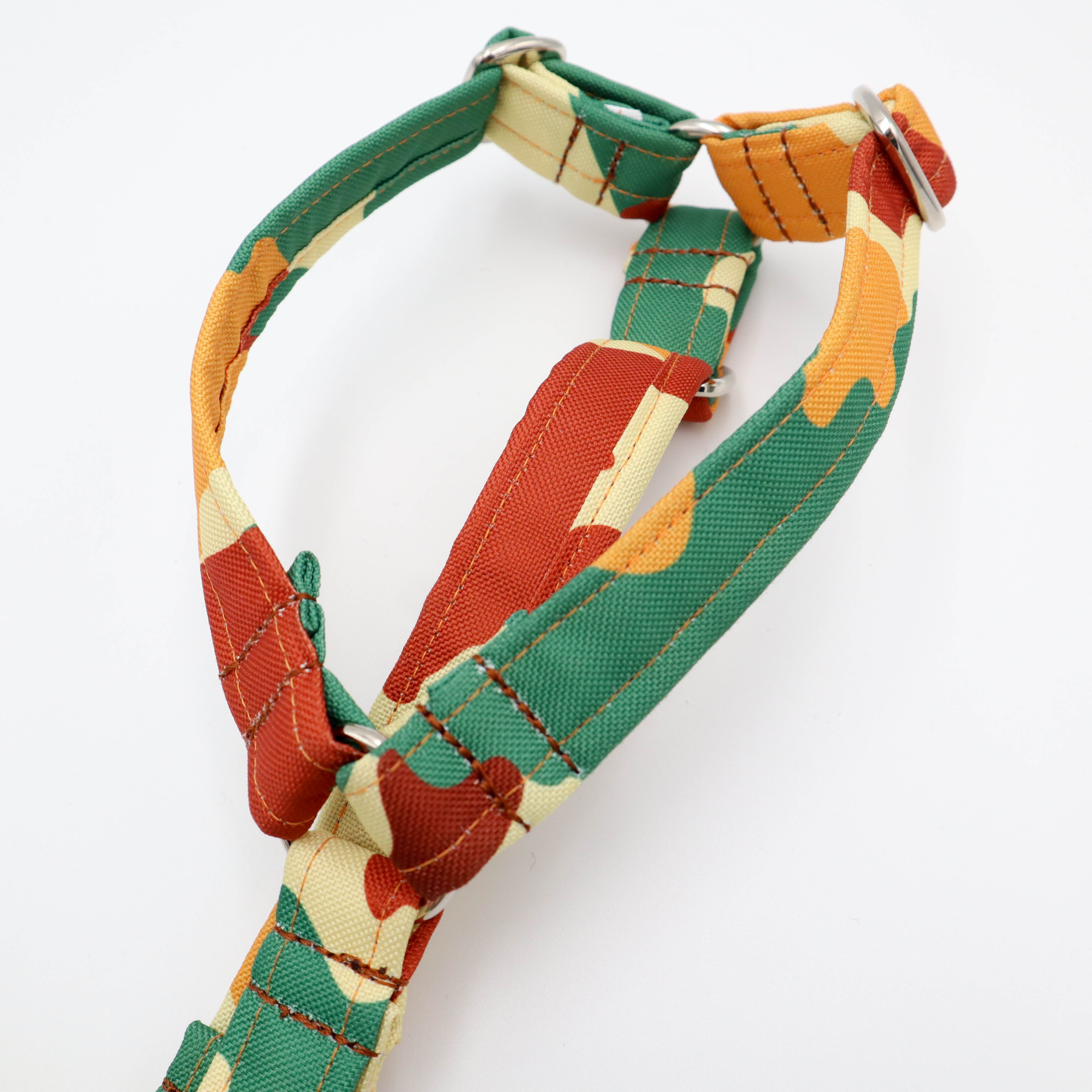 Camouflage y form harness by Distinguish Me